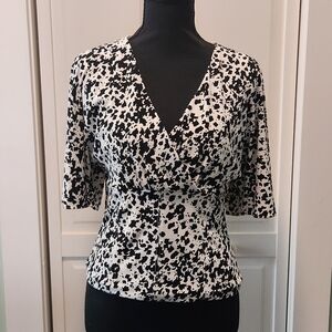 White House Black Market Black & White Printed Wrap-Style Blouse